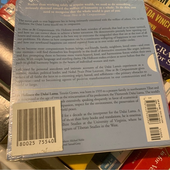 How to Be Compassionate: A Handbook for Creating Inner Peace and… New - Picture 2 of 2